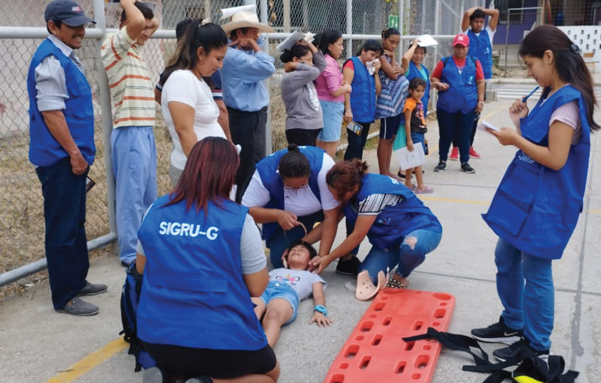 Alrededor de 50 residentes de Daular participaron en un simulacro